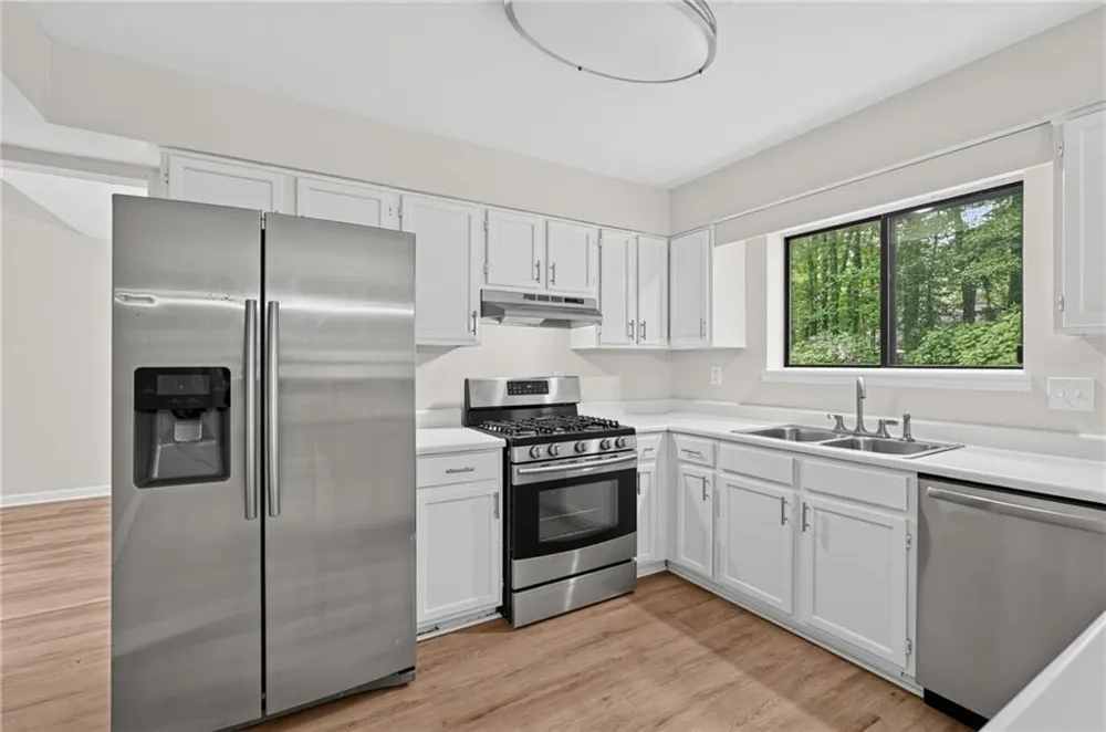 5369 Kelleys Creek Drive Stone Mountain, GA 30088
