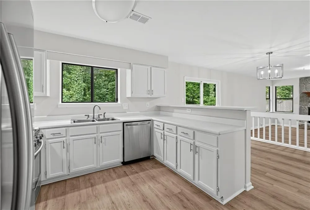 5369 Kelleys Creek Drive Stone Mountain, GA 30088