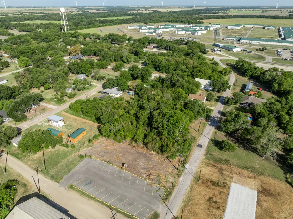 303 Elm Street Mart, TX 76664