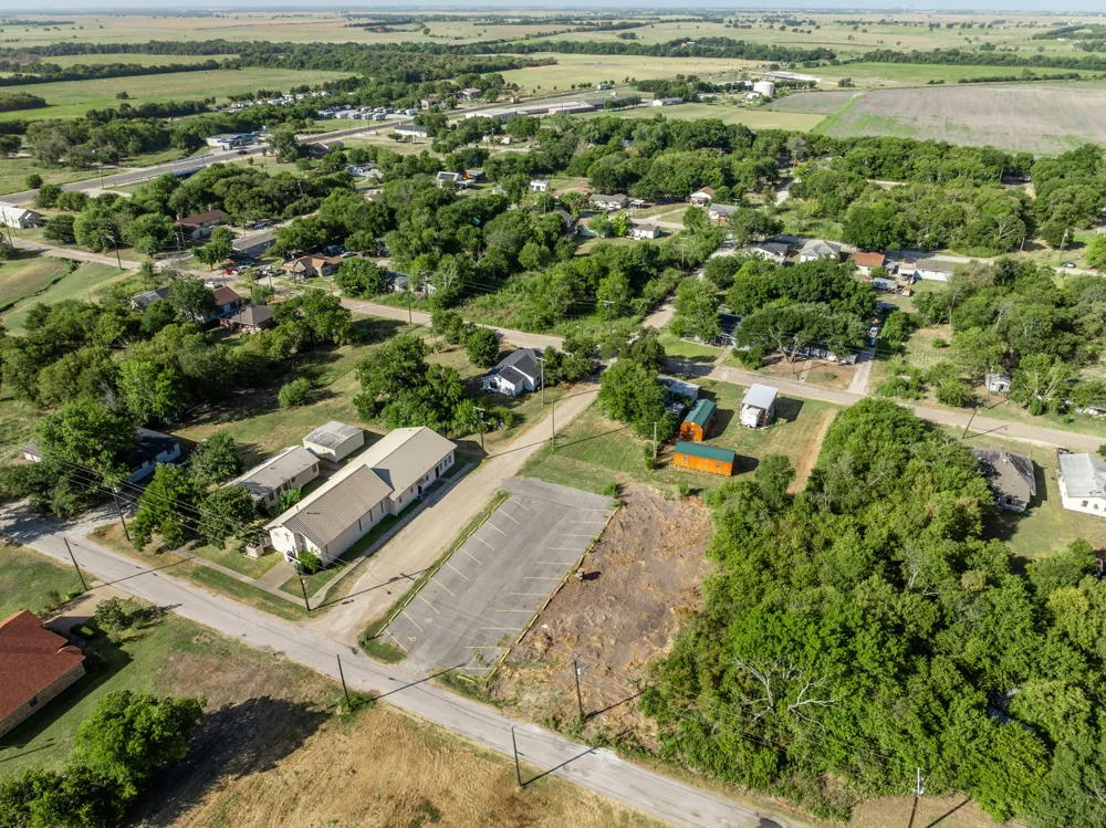 303 Elm Street Mart, TX 76664