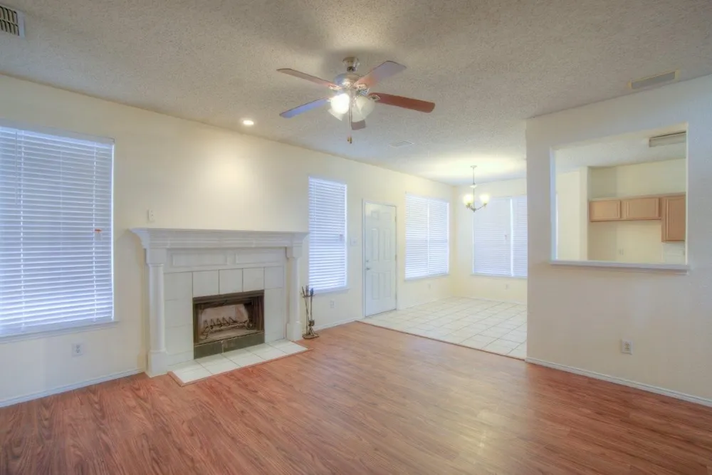 1369 Colby Drive Lewisville, TX 75067