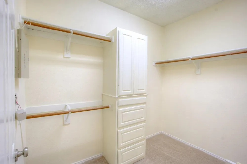 1369 Colby Drive Lewisville, TX 75067