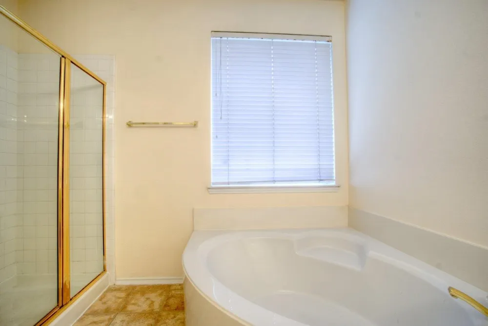 1369 Colby Drive Lewisville, TX 75067
