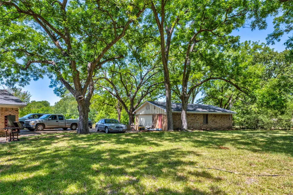 346 Smith Oak Road Sherman, TX 75090