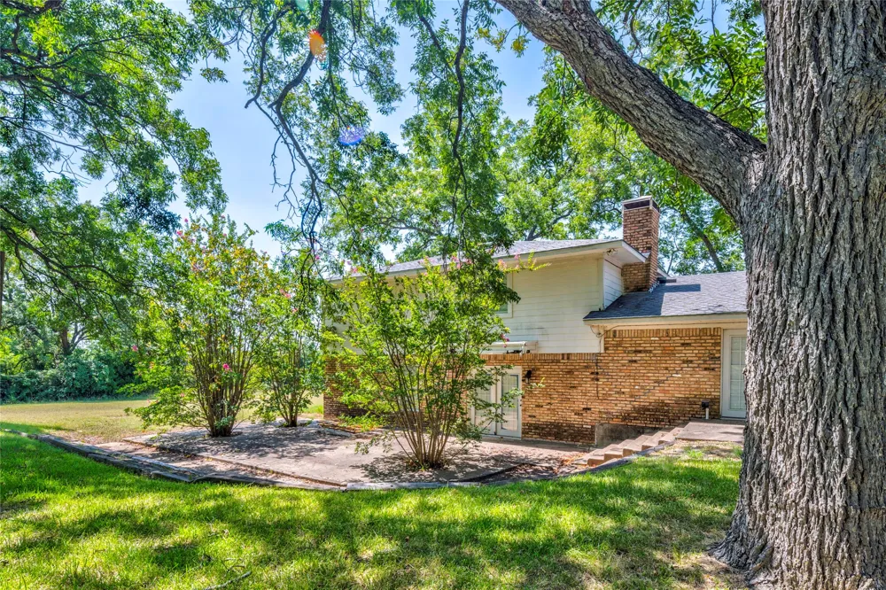 346 Smith Oak Road Sherman, TX 75090