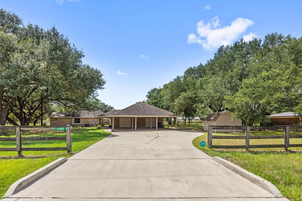 21503 Fones Road Tomball, TX 77377