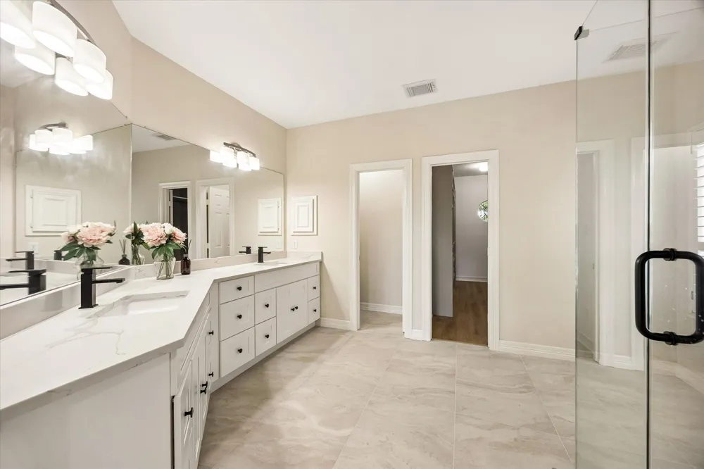 2302 Upland Park Drive Sugar Land, TX 77479