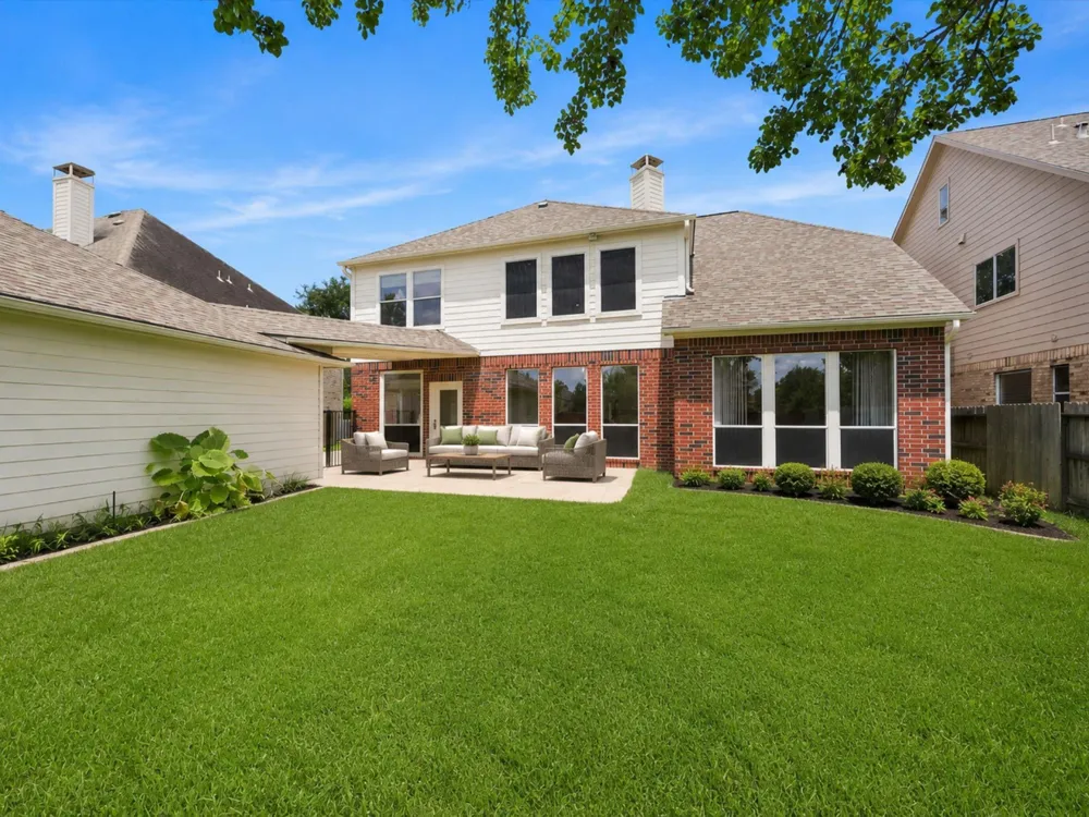 2302 Upland Park Drive Sugar Land, TX 77479