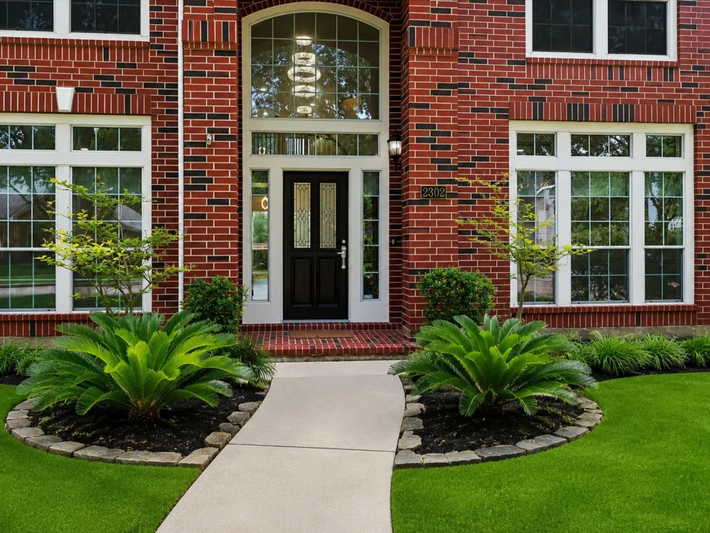 2302 Upland Park Drive Sugar Land, TX 77479
