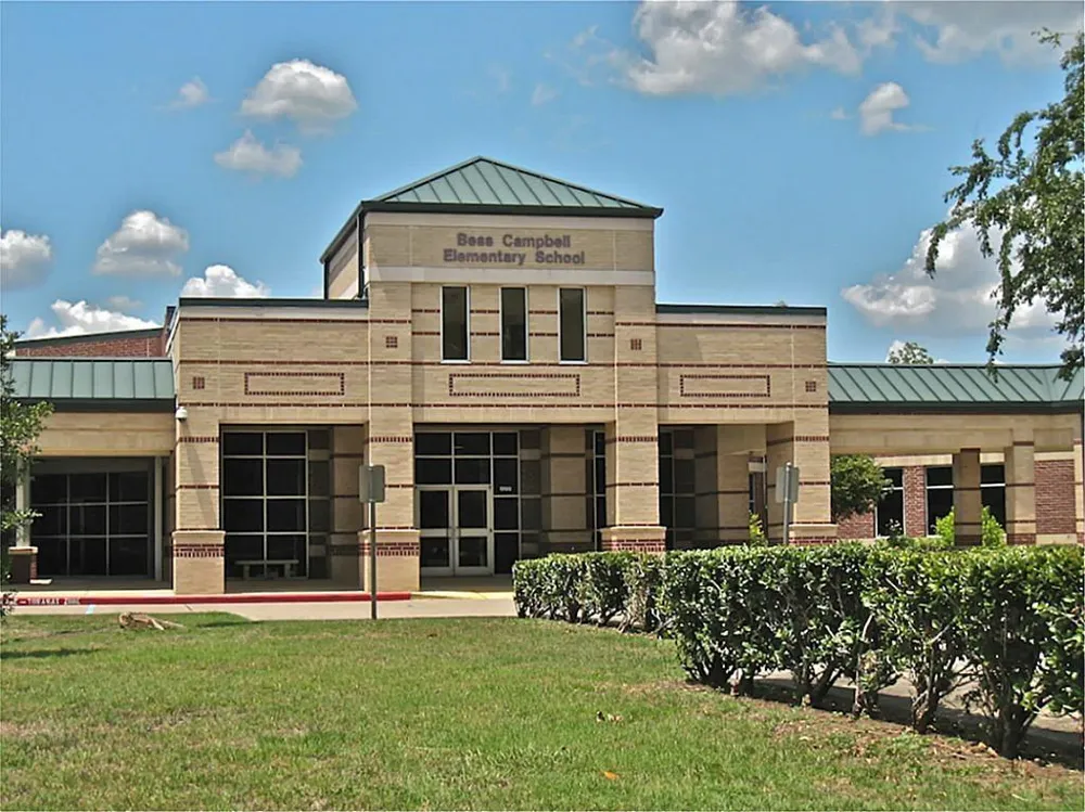 2302 Upland Park Drive Sugar Land, TX 77479