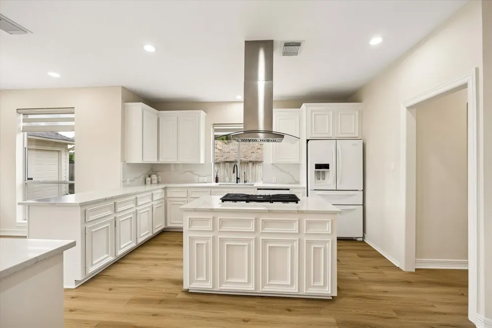 2302 Upland Park Drive Sugar Land, TX 77479