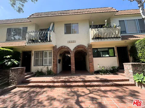 1323 S Carmelina Avenue