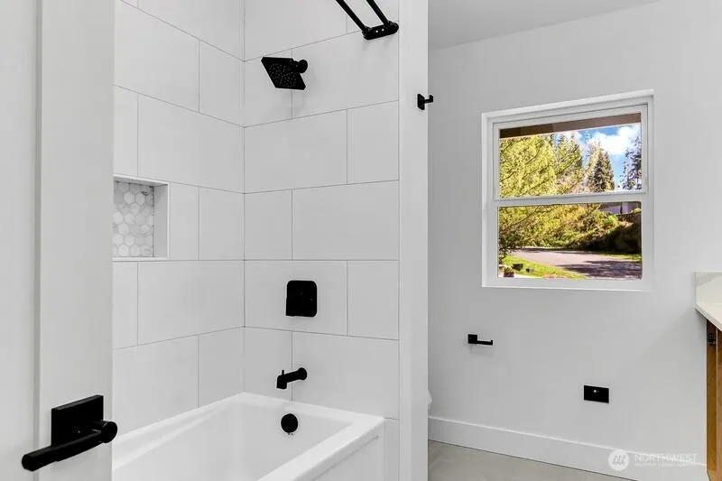 5921 164th Street SW Lynnwood, WA 98037