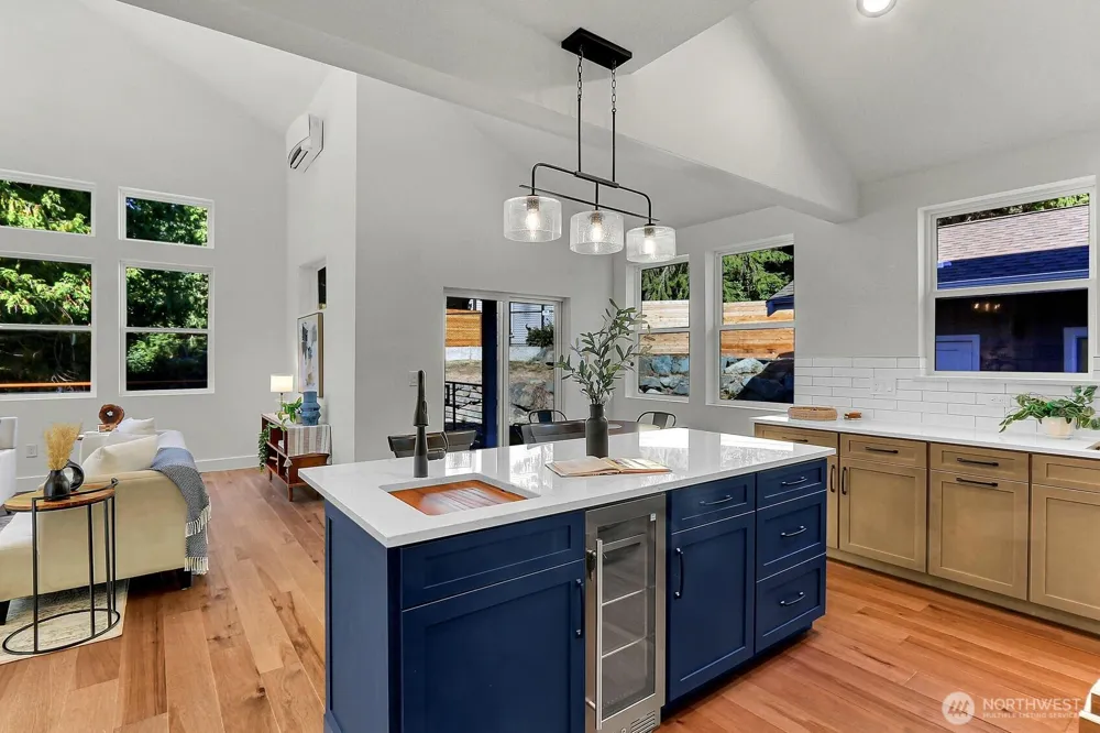 5921 164th Street SW Lynnwood, WA 98037