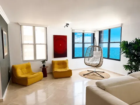 7 Candina St. CANDINA SEA TOWER #1701