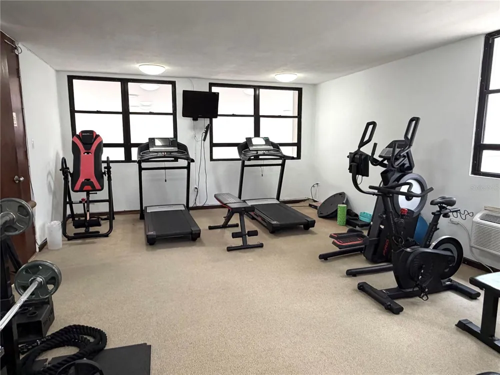 7 Candina St., CANDINA SEA TOWER #1701 San Juan, PR 00907