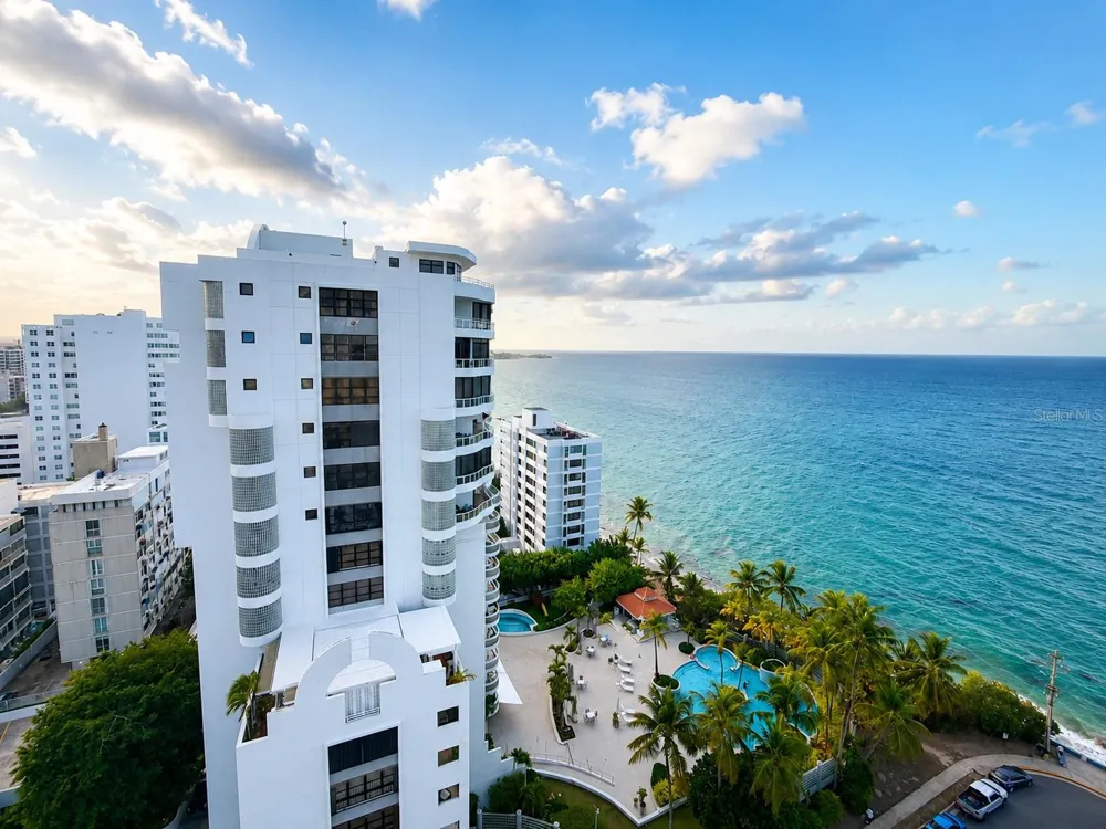 7 Candina St., CANDINA SEA TOWER #1701 San Juan, PR 00907
