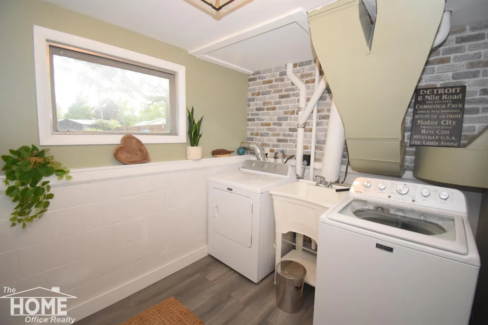 721 Huntington Drive Owosso City, MI 48867