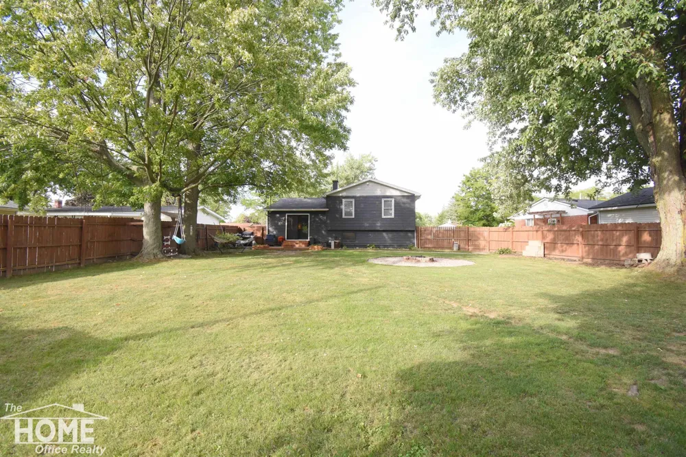 721 Huntington Drive Owosso City, MI 48867