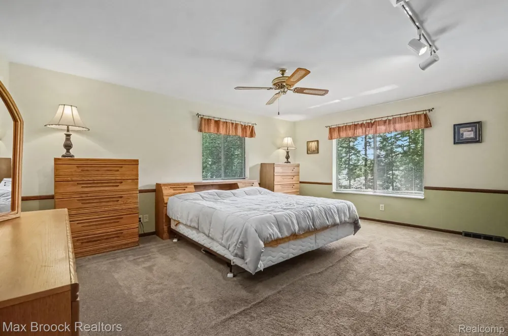 6925 W Church Street Independence Charter Township, MI 48346