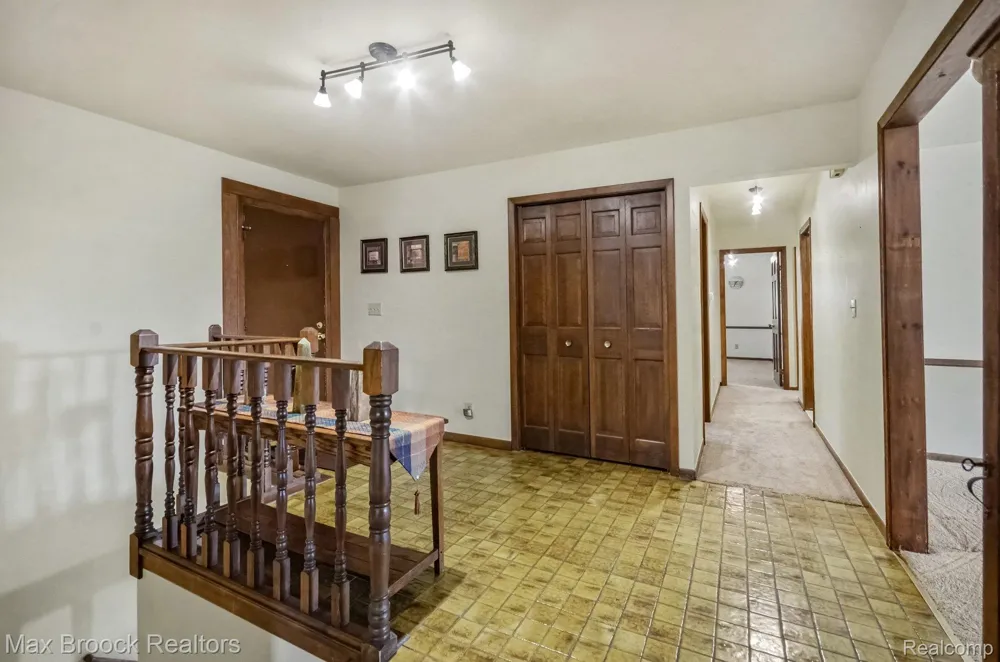 6925 W Church Street Independence Charter Township, MI 48346