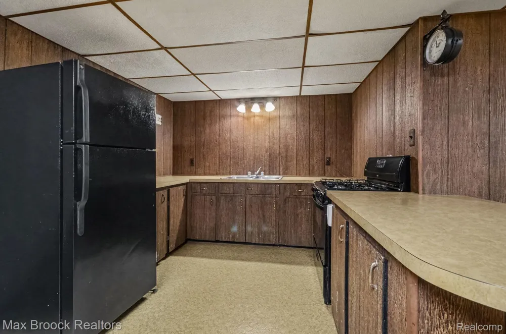 6925 W Church Street Independence Charter Township, MI 48346