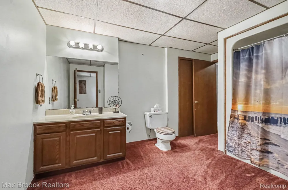 6925 W Church Street Independence Charter Township, MI 48346