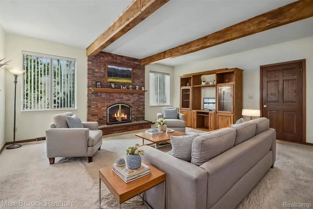 6925 W Church Street Independence Charter Township, MI 48346