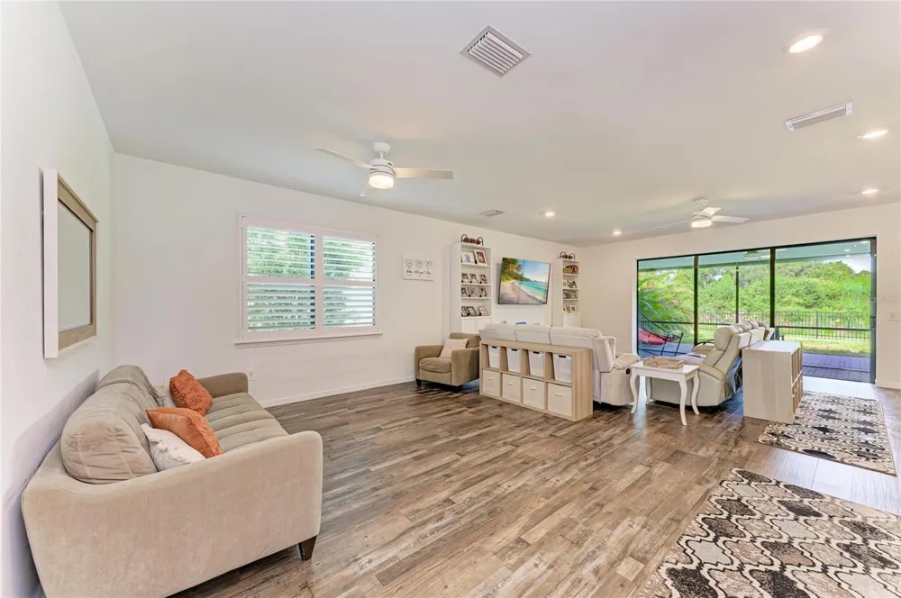 16251 HIDDEN OAK LOOP Bradenton, FL 34211