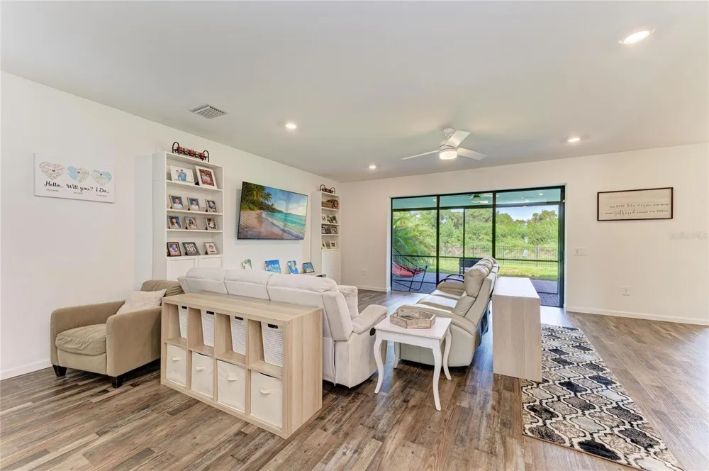 16251 HIDDEN OAK LOOP Bradenton, FL 34211