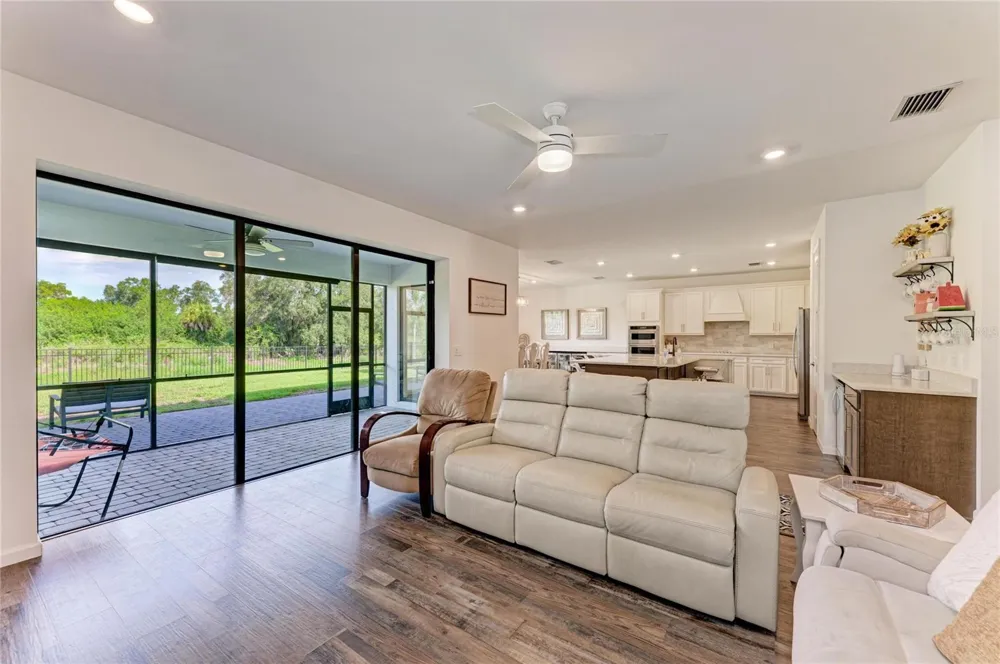 16251 HIDDEN OAK LOOP Bradenton, FL 34211