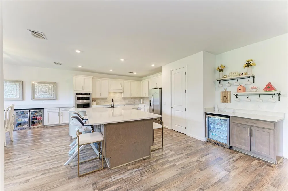 16251 HIDDEN OAK LOOP Bradenton, FL 34211