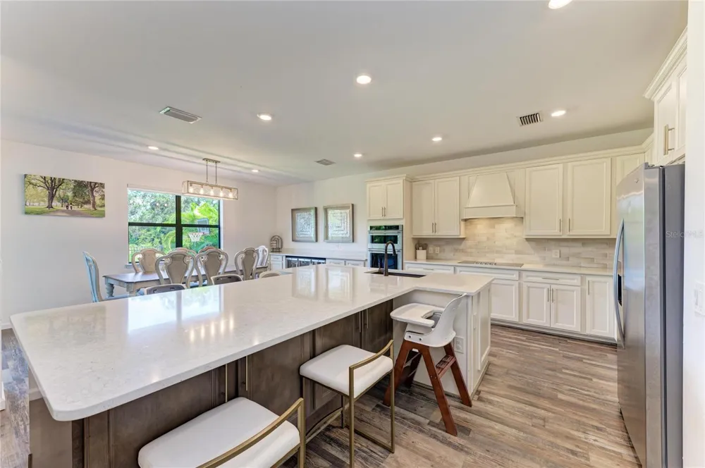 16251 HIDDEN OAK LOOP Bradenton, FL 34211