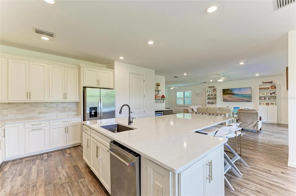 16251 HIDDEN OAK LOOP Bradenton, FL 34211
