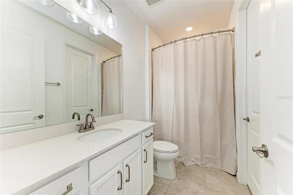 16251 HIDDEN OAK LOOP Bradenton, FL 34211