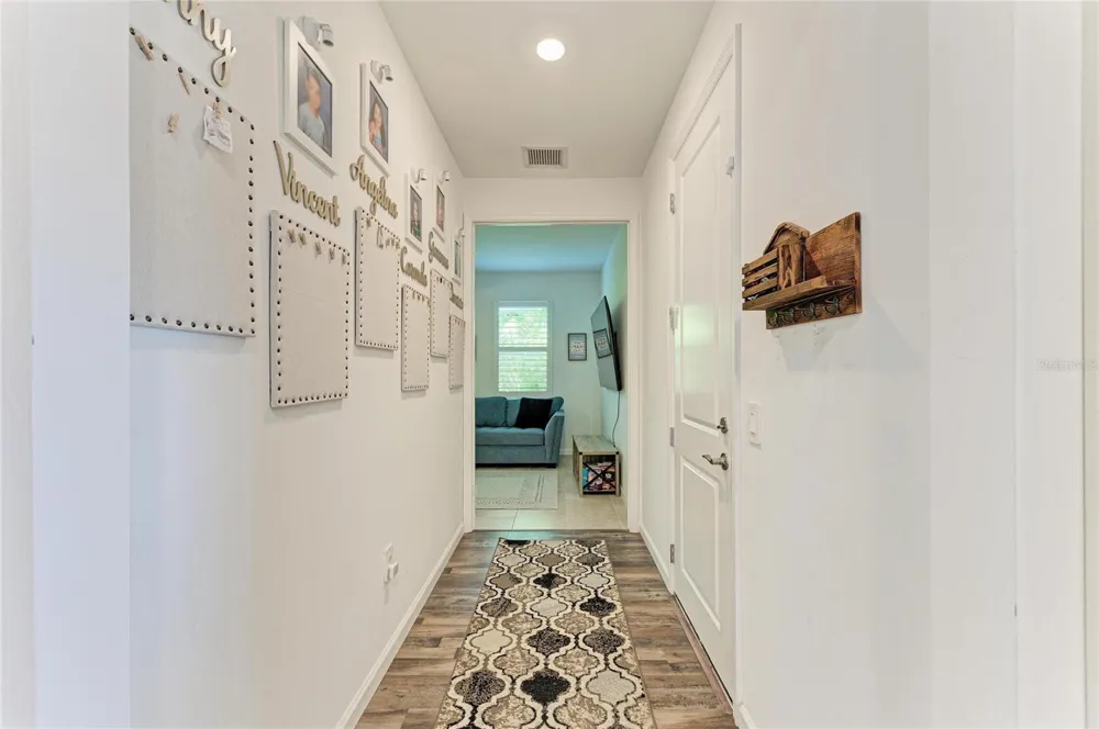 16251 HIDDEN OAK LOOP Bradenton, FL 34211