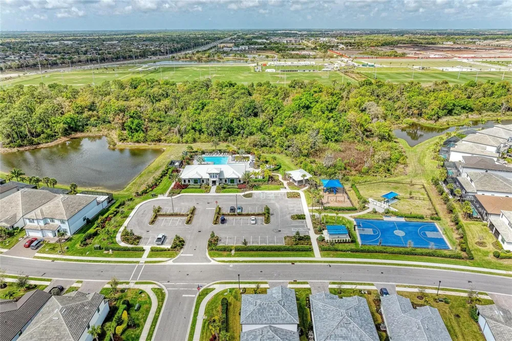 16251 HIDDEN OAK LOOP Bradenton, FL 34211