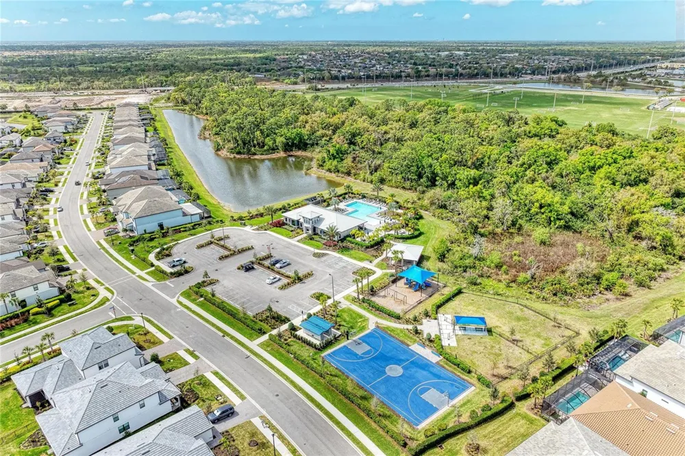 16251 HIDDEN OAK LOOP Bradenton, FL 34211