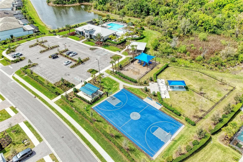 16251 HIDDEN OAK LOOP Bradenton, FL 34211