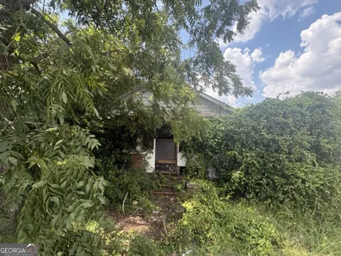 105 Curtis ST