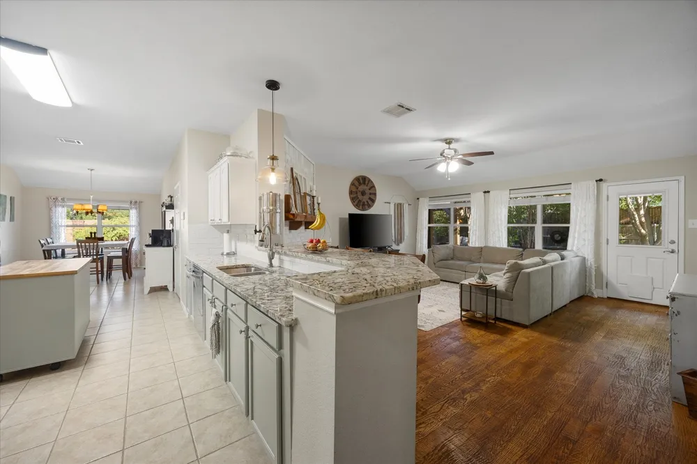 7005 Travelers Crossing Rowlett, TX 75089