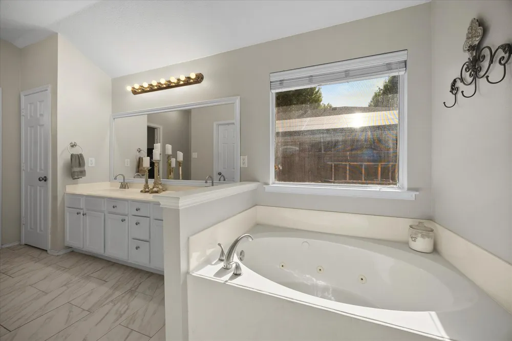 7005 Travelers Crossing Rowlett, TX 75089