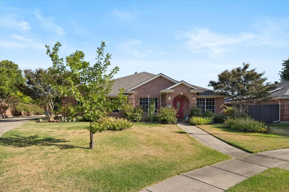 7005 Travelers Crossing Rowlett, TX 75089