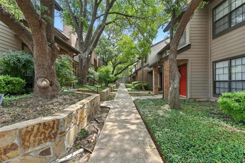 9910 Royal Lane #1202