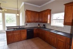 1321 Trophy Court W Midlothian, TX 76065