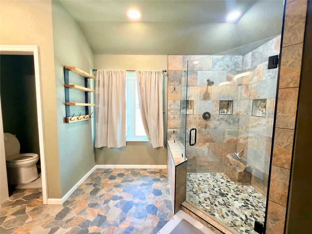 5521 Fm 51 Weatherford, TX 76085