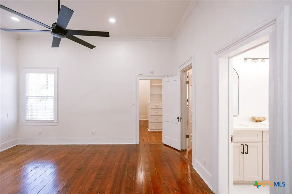 308 W Stayton Avenue Victoria, TX 77901