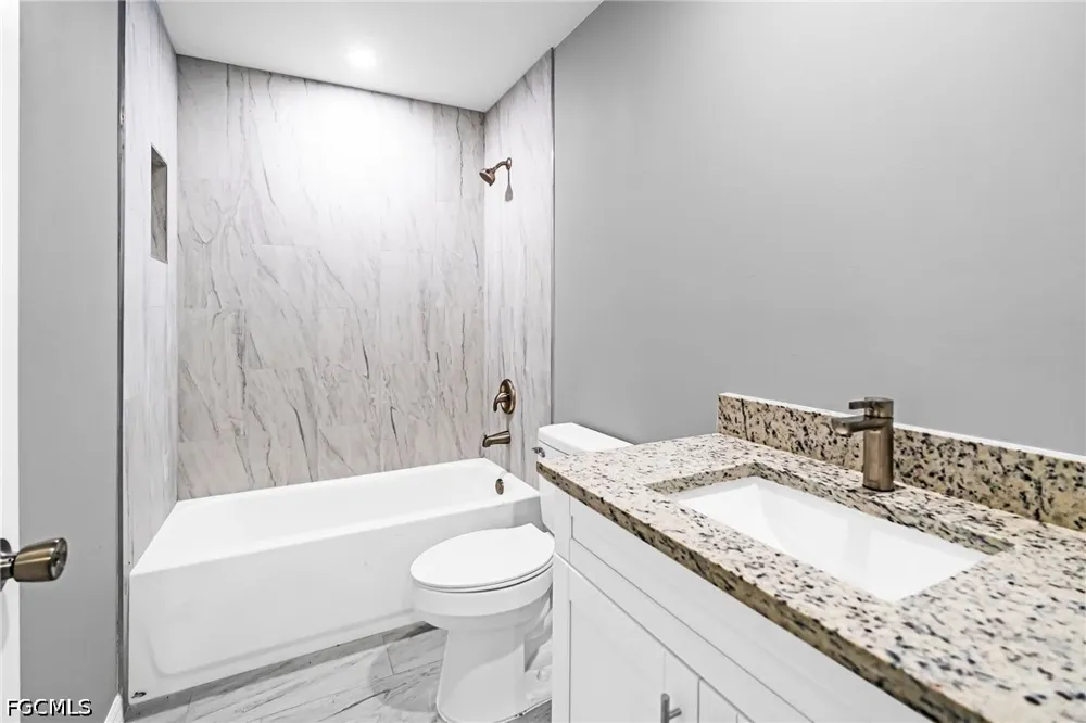 S Grimsley Court Fort Myers, FL 33916