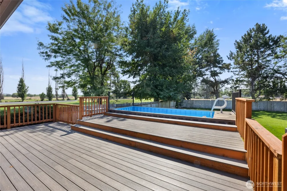 10755 SE Dune Lake Loop Moses Lake, WA 98837