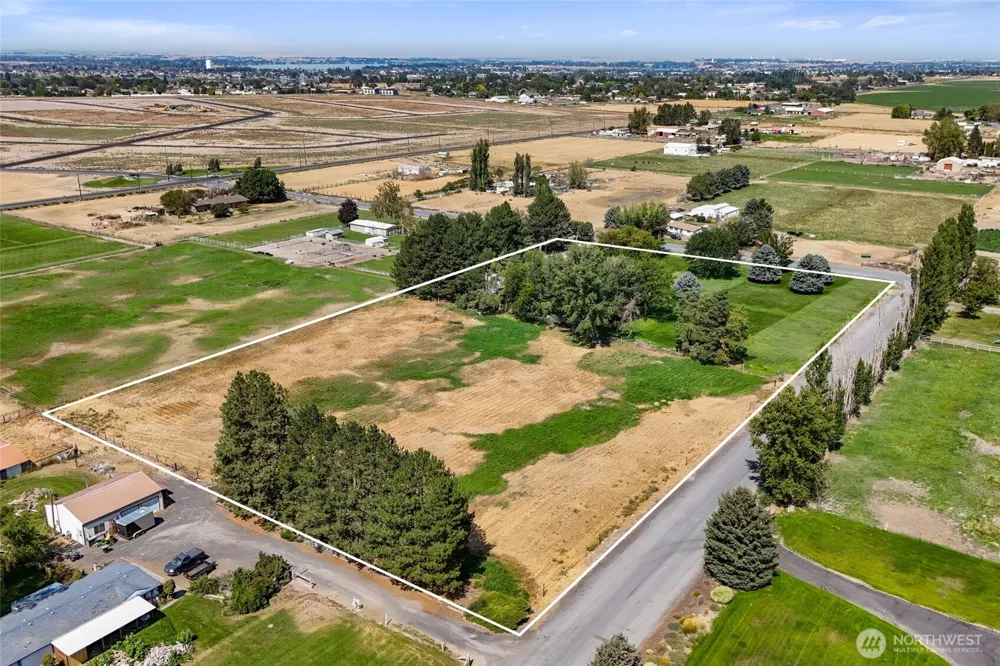 10755 SE Dune Lake Loop Moses Lake, WA 98837